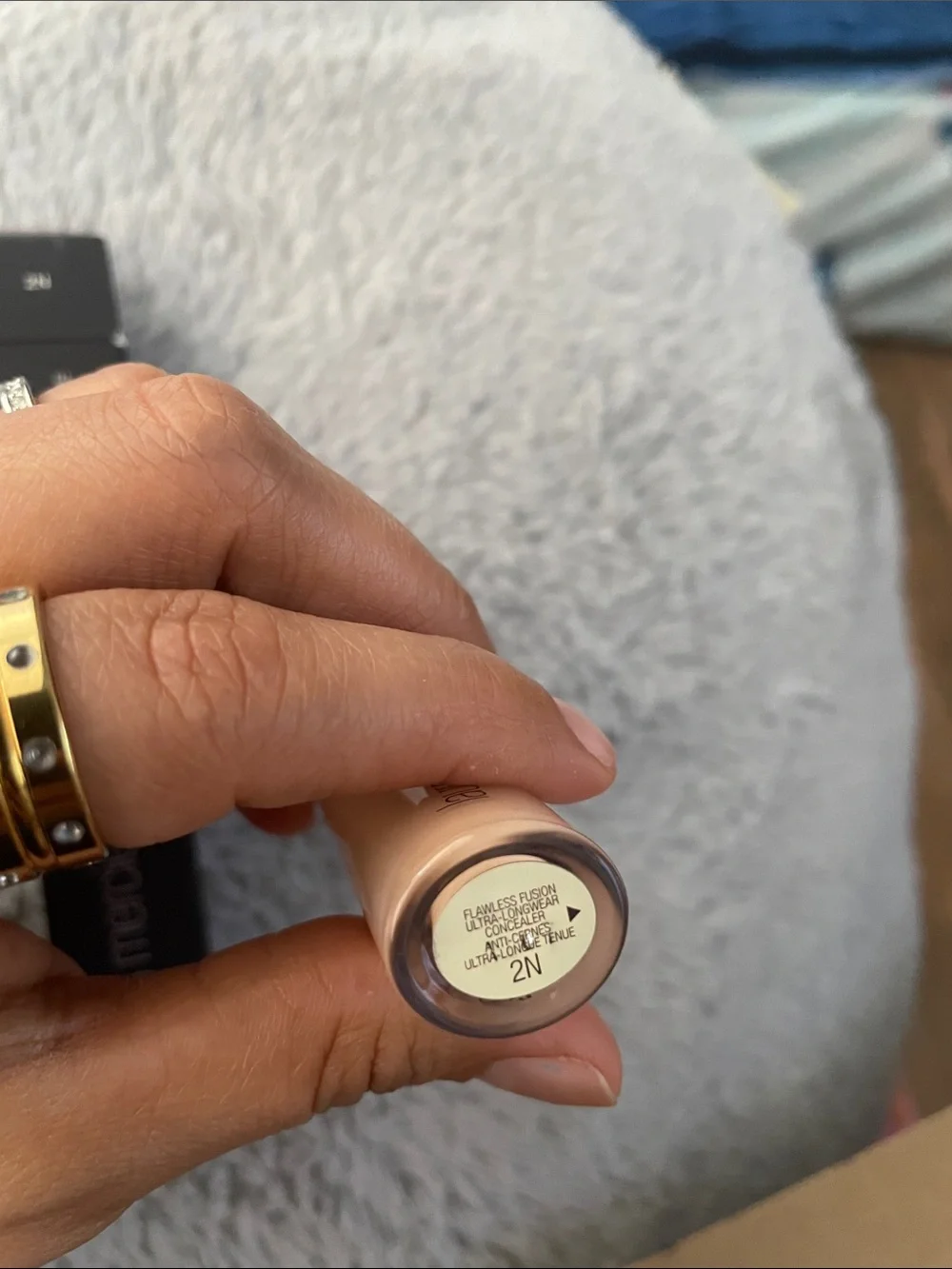 laura mercier Flawless Fusion Concealer 2N Beige Cream
